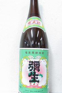 弥生 黒糖焼酎 30度 1.8L