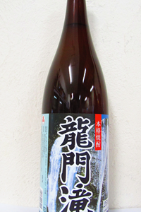 龍門滝 芋焼酎 25度 1.8L